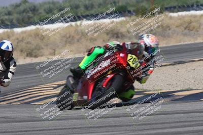 media/Oct-13-2025-Moto Forza (Mon) [[a66d839500]]/2-A Group/Session 3 (Turn 16)/